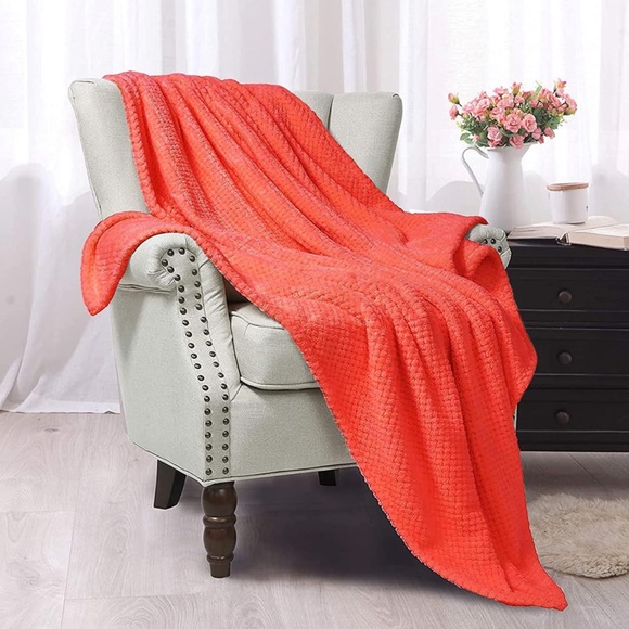 Exclusivo Mezcla Waffle Textured Fleece Blanket, Super Soft and Warm 50x70 inch - Picture 1 of 10